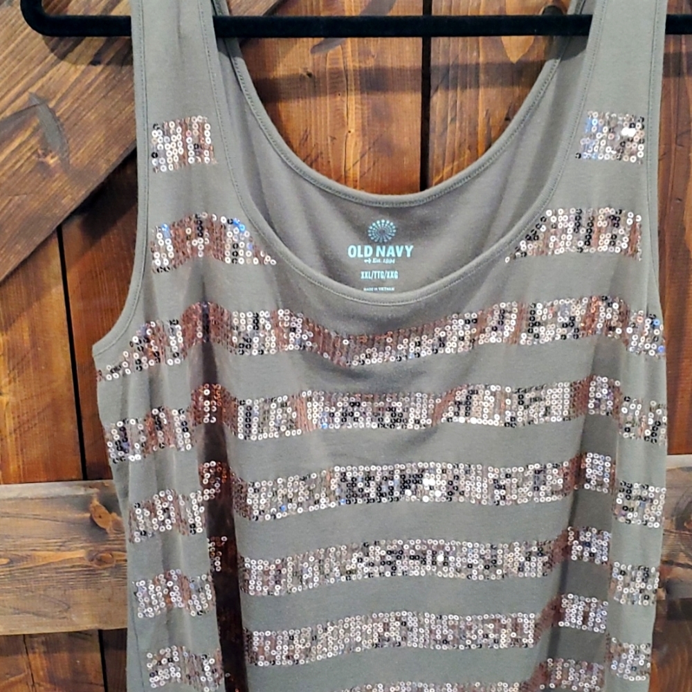 Old Navy XXL sequins tank top! - Picture 4 of 4